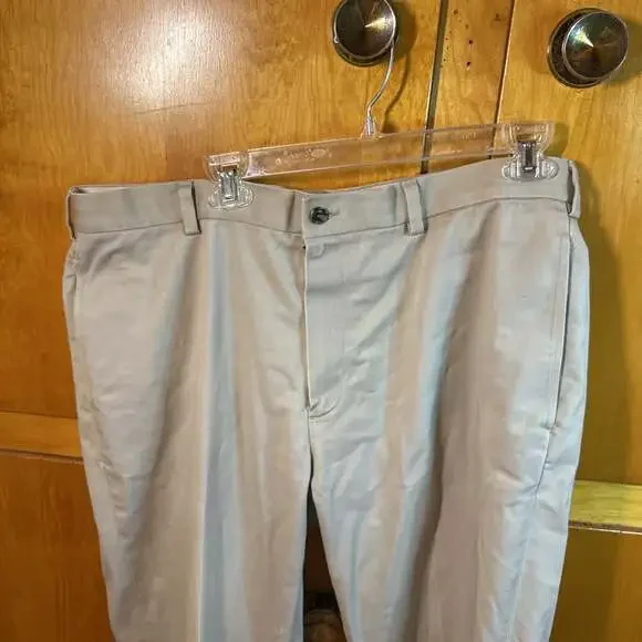 Brooks Brothers chino pants - Picture 2 of 2